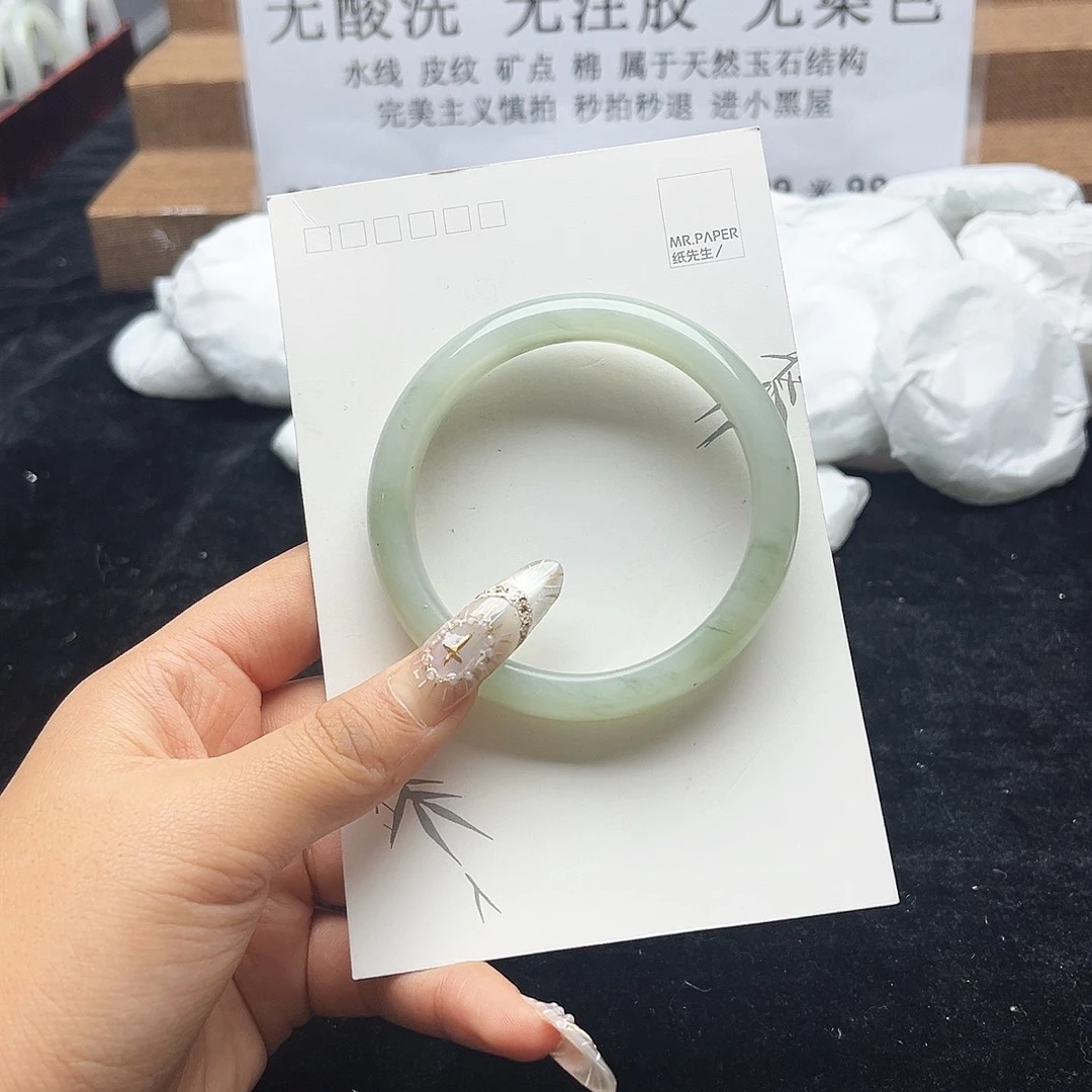 未镶嵌手镯石英质玉h49