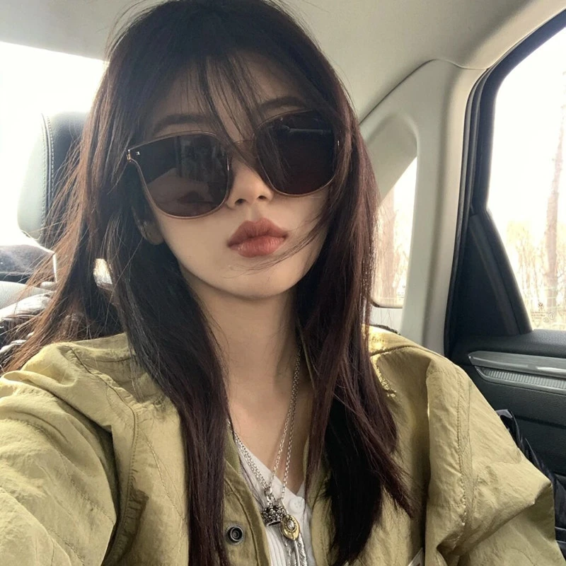 女款墨镜折叠眼镜网红同款防紫外线强光太阳镜男复古遮阳街拍时尚