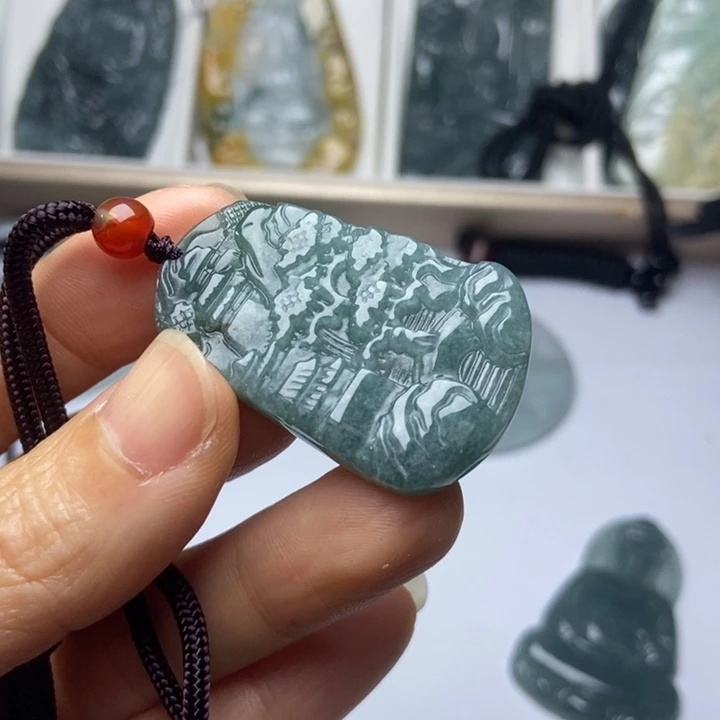 翡翠未镶嵌颈饰翡翠