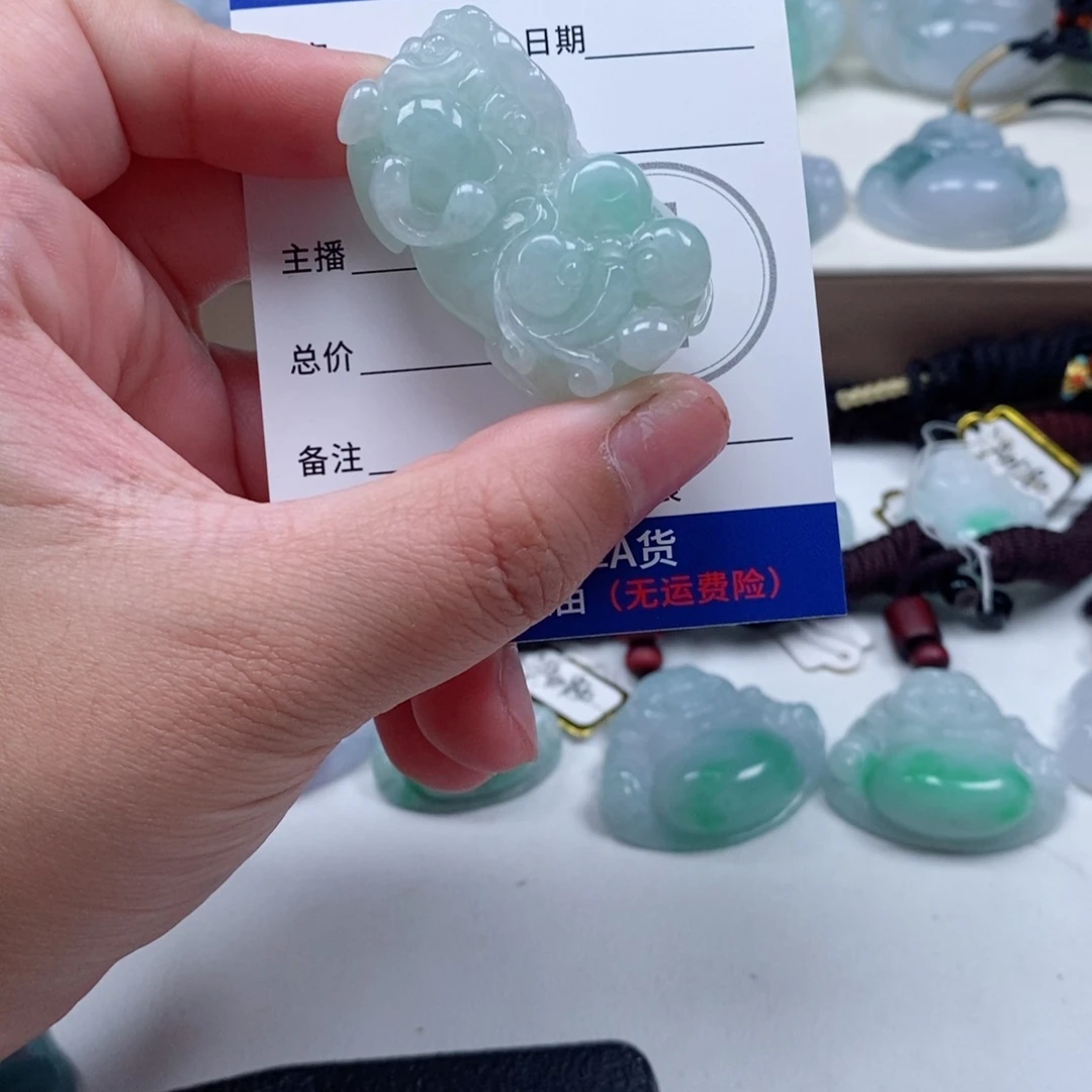 翡翠未镶嵌颈饰天然翡翠