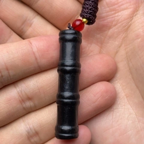 世***大和田玉未镶嵌颈饰