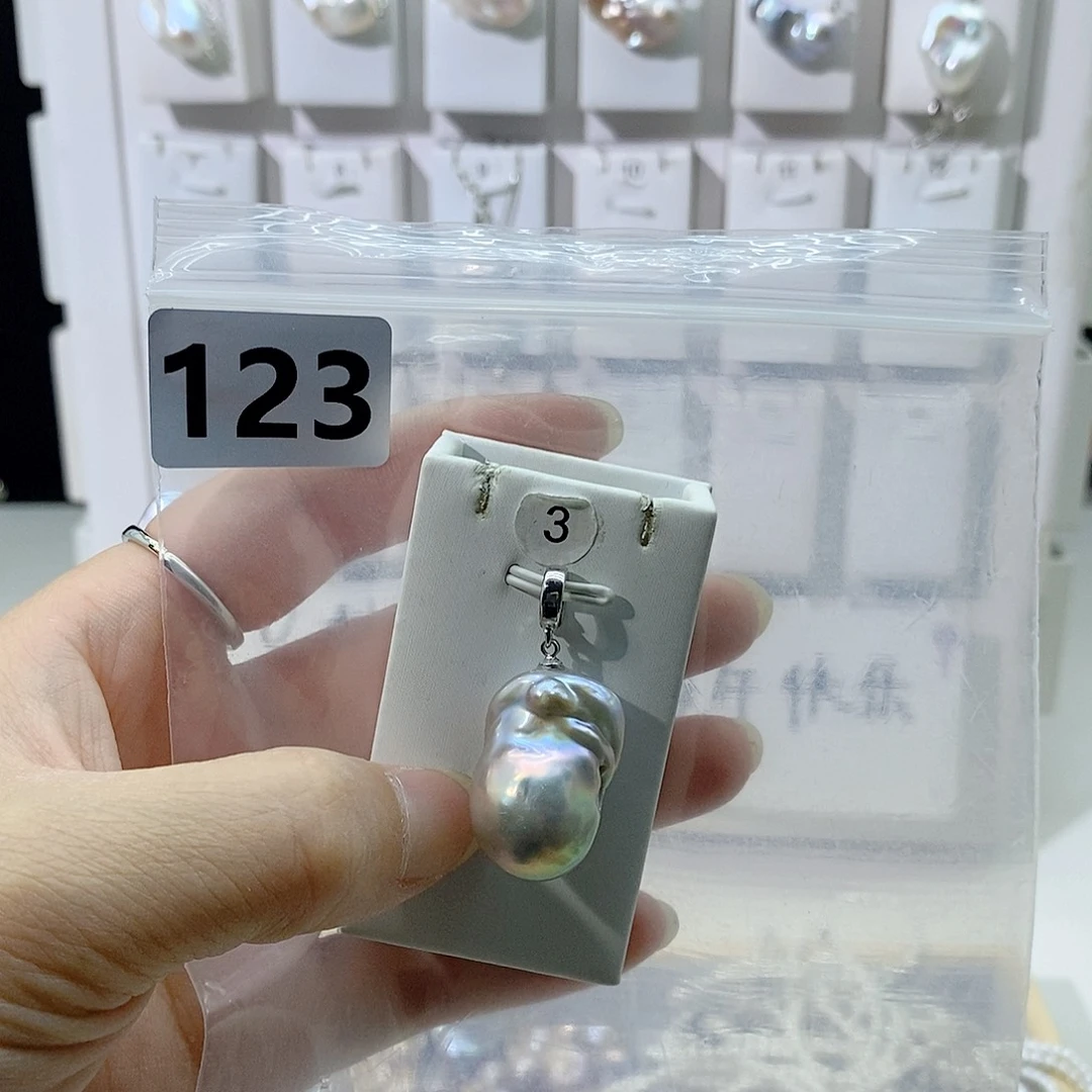 淡水珍珠合金颈饰