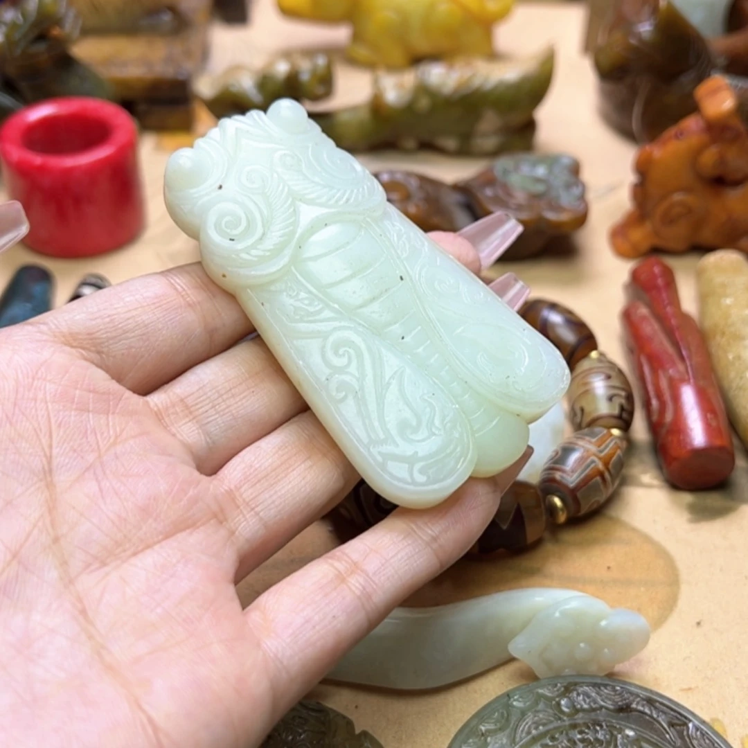 【闪购商品】蛇纹石玉颈饰未镶嵌