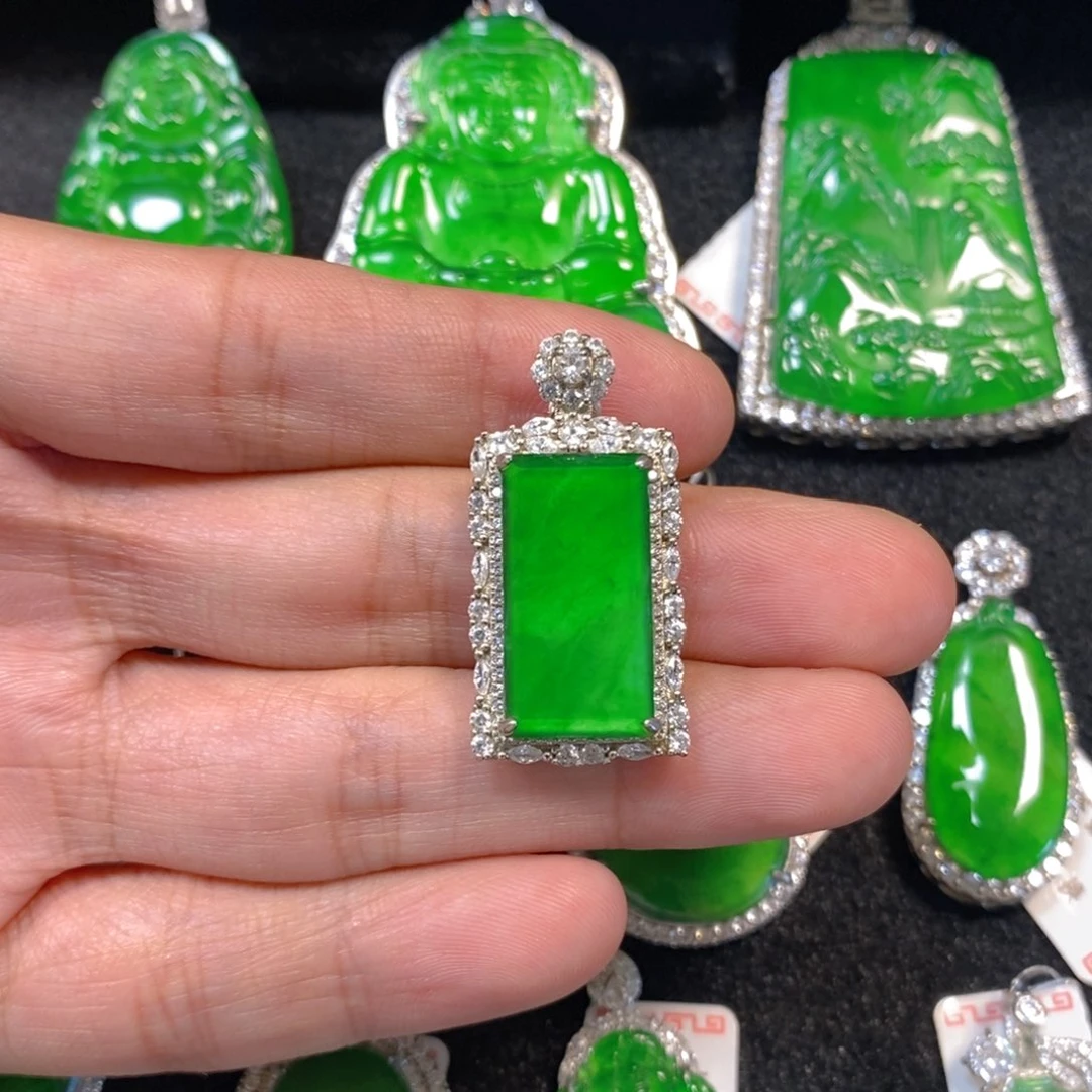 颈饰银S925镶嵌翡翠无事牌吊坠