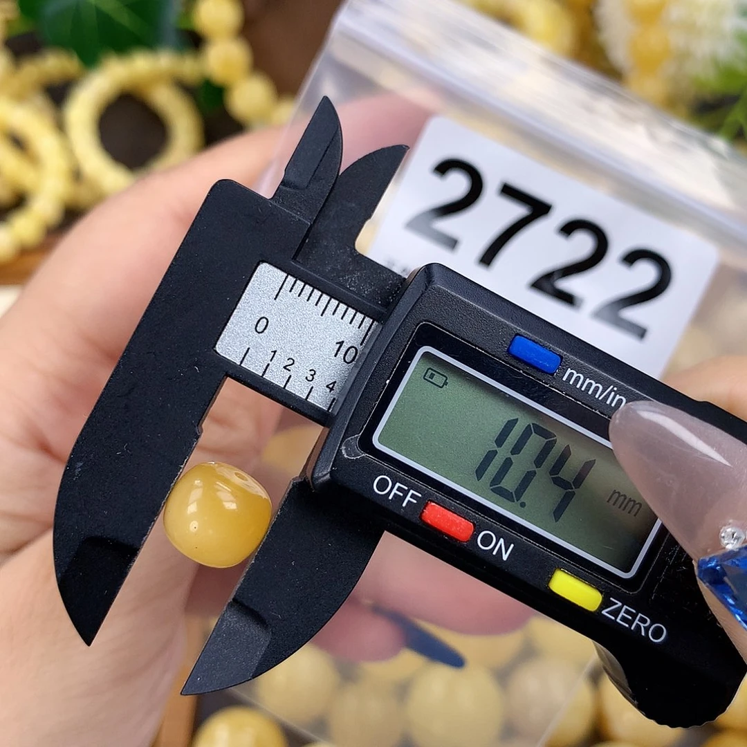 蜜蜡未镶嵌珠宝奇石