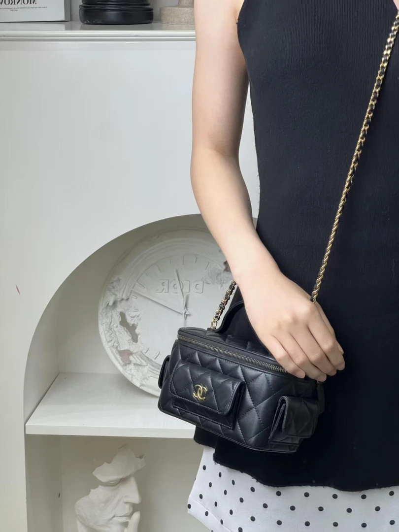 99新 Chanel/香奈儿 香奈儿 22k cargo化妆盒黑金羊/优品