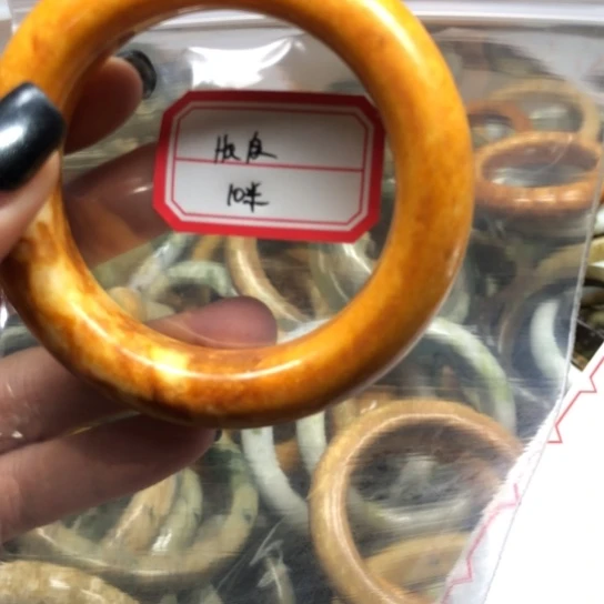 未镶嵌蛇纹石玉手镯H*皮