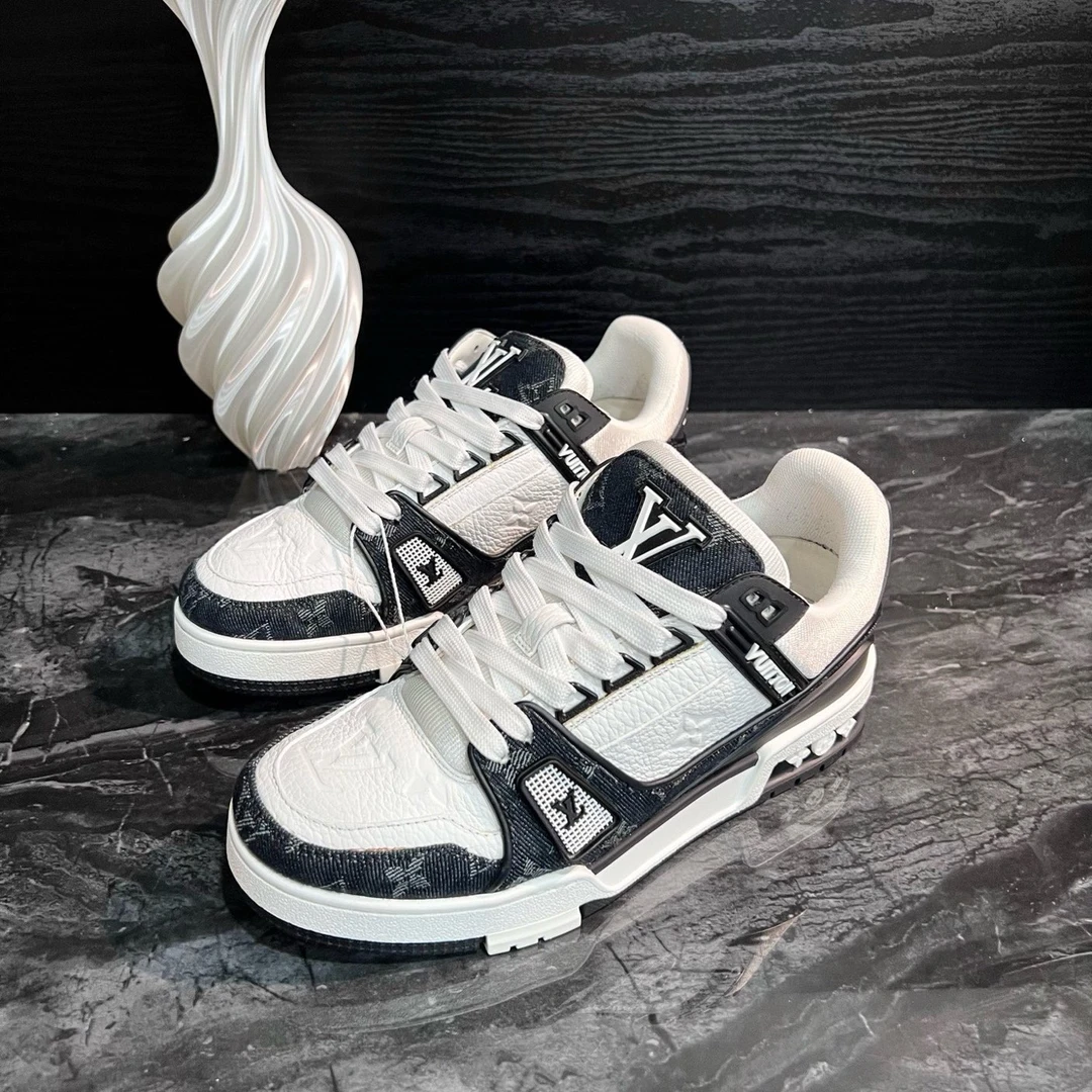 99新 LouisVuitton/路易威登 2044/37.5码/黑白牛仔Trainer板鞋