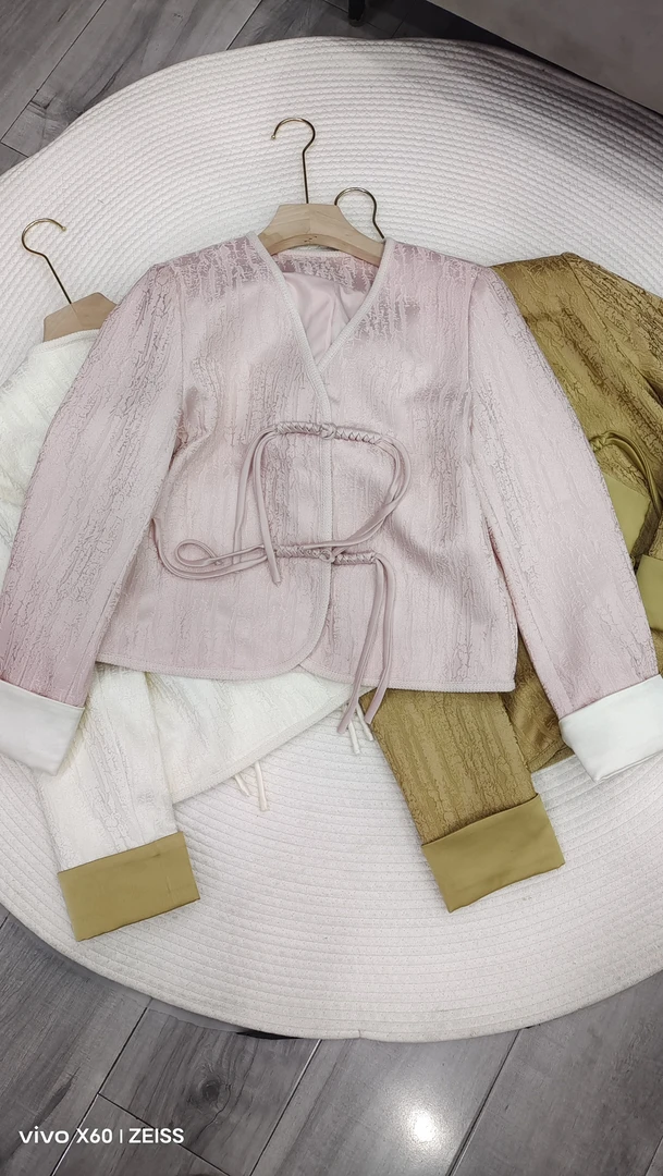 秀姿家2025国风外套小香风气质短款时尚圆领韩版洋气