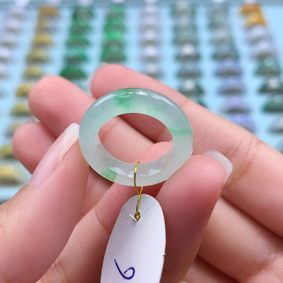 未镶嵌戒指翡翠6圈