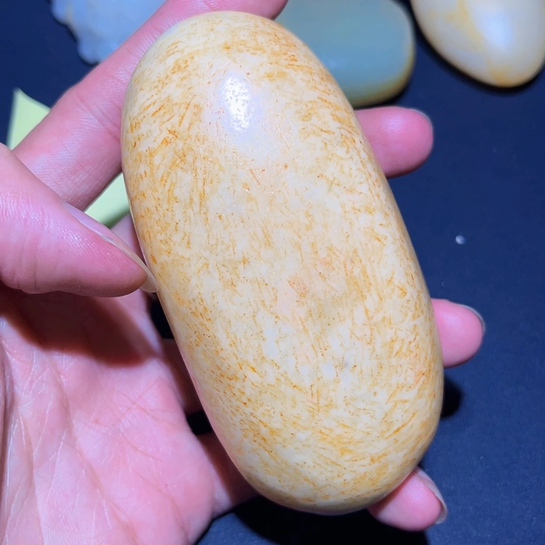和田玉未镶嵌珠宝奇石