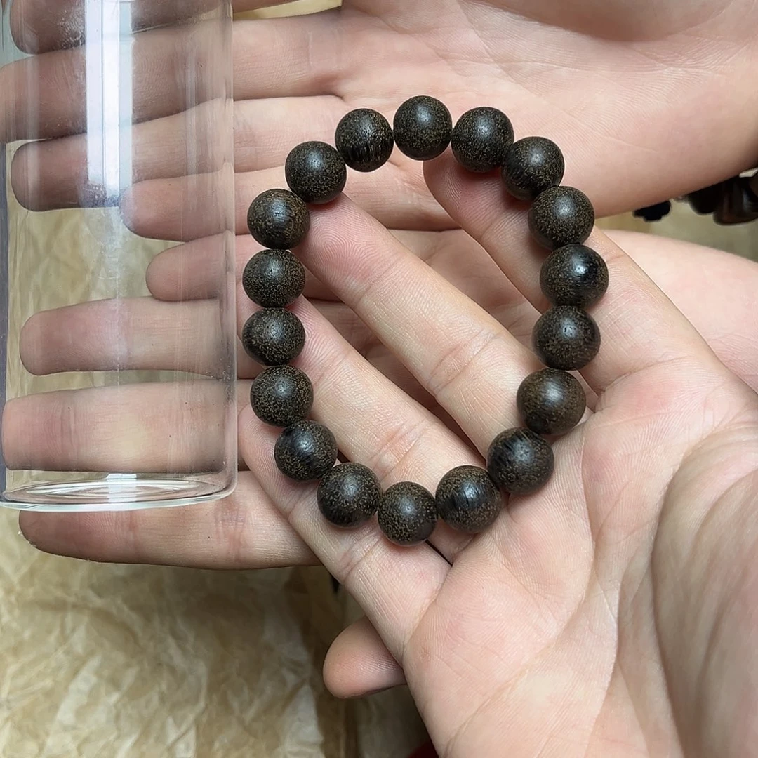 大叶紫檀（黑酸枝木类）