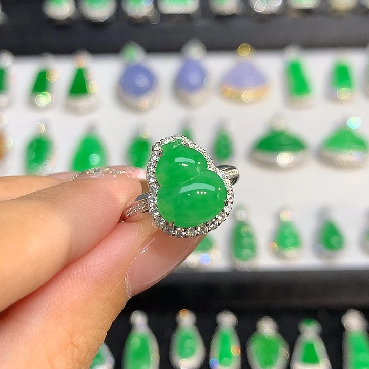 吊坠(不含链)18K金镶嵌翡翠