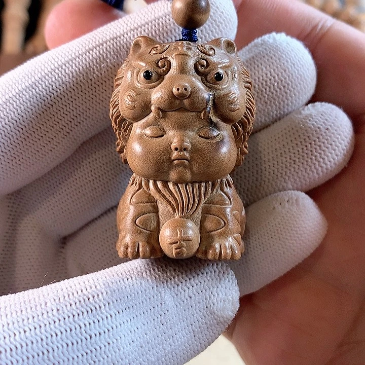 檀香木把件有求必应手把件