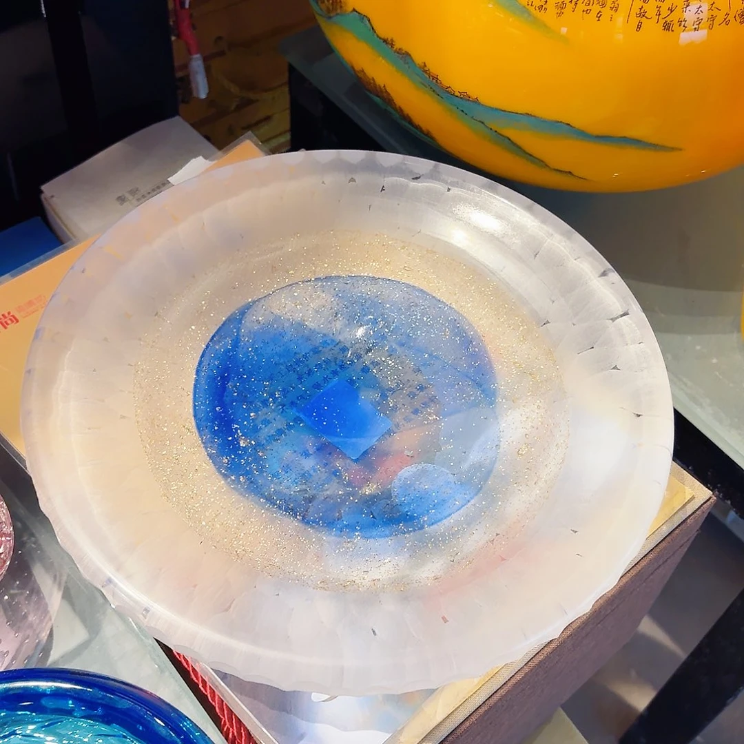 琉璃手工艺品琉璃岛上有个小村庄的