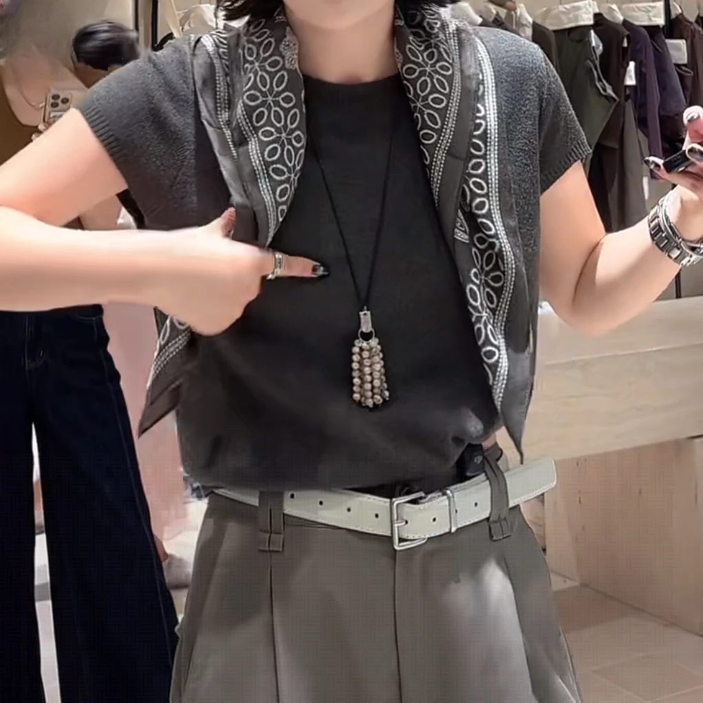 老钱风欧美赫本风复古打底2025夏季新款气质通勤休闲时尚百搭上衣