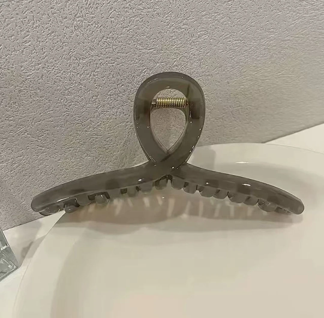 随机款式颜色发夹一个