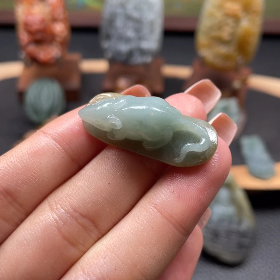 定制翡翠未镶嵌翡翠