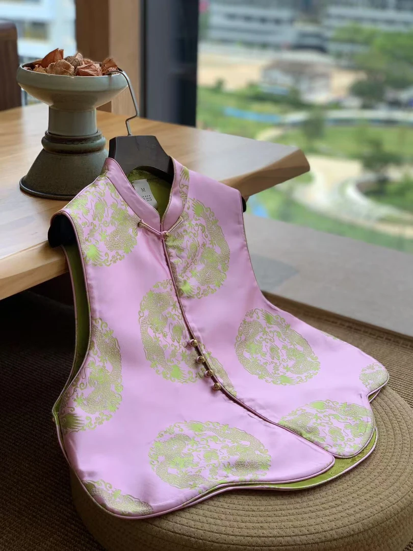 悦罗裳【粉色团龙】 国风新中式祥龙织锦缎立领对襟双穿马甲