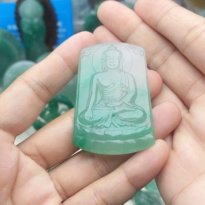 未镶嵌定制石英质玉（非洲翠）孤*者