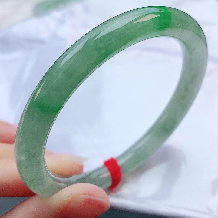 翡翠手镯未镶嵌52圆条882581