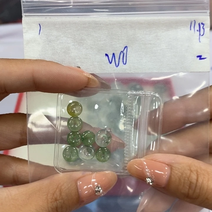 定制翡翠未镶嵌不退