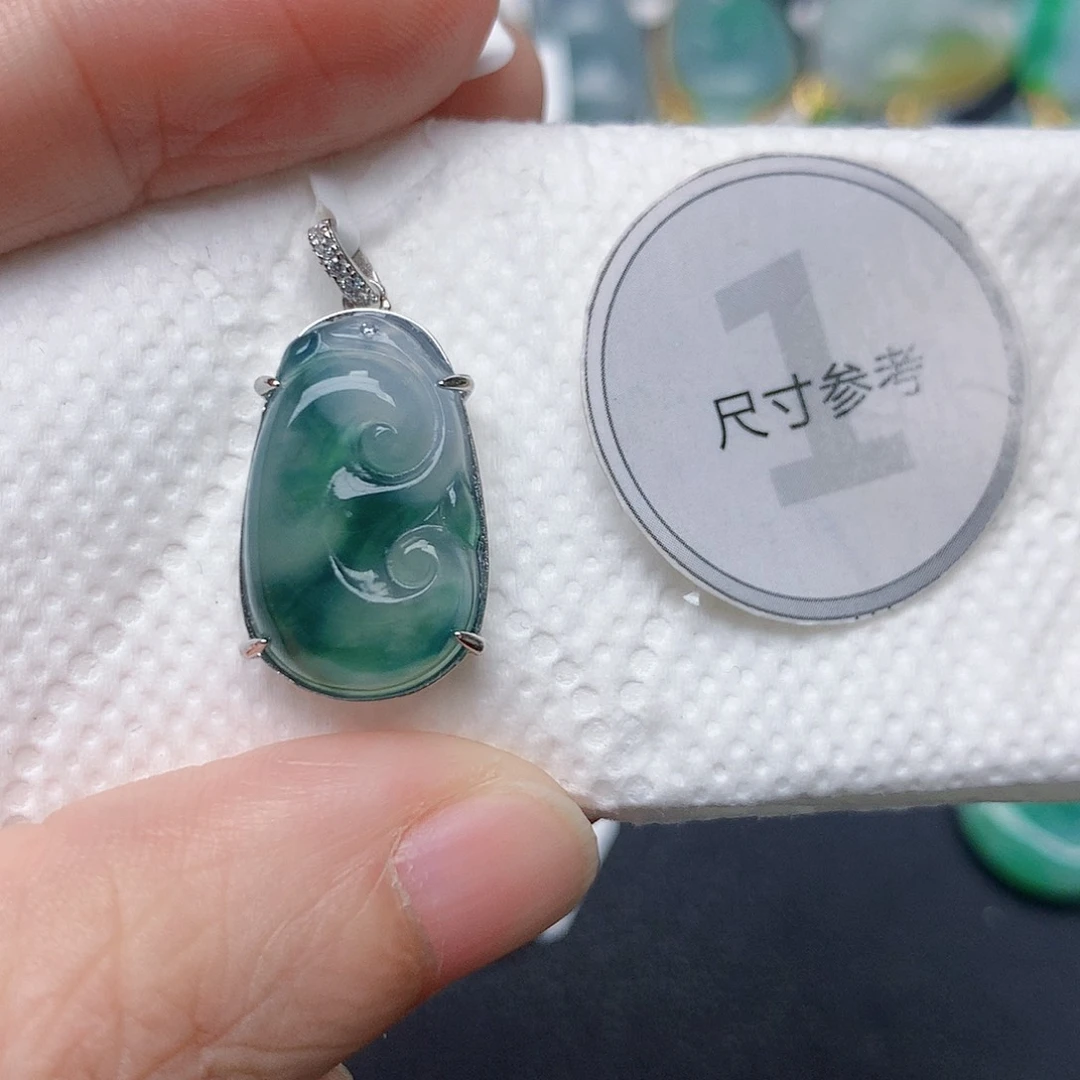 颈饰未镶嵌翡翠天然缅甸A货翡翠