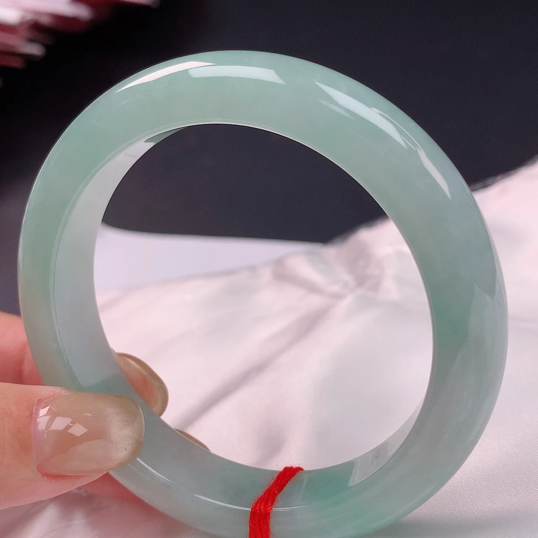 【闪购商品】未镶嵌手镯翡翠56