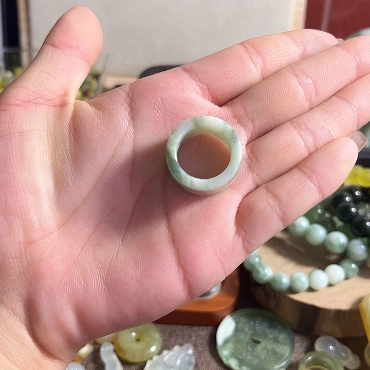 蛇纹石玉合金颈饰