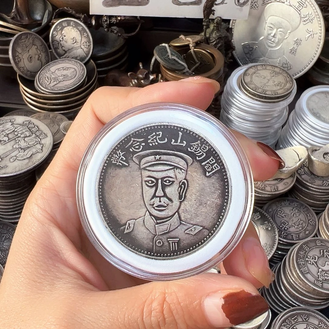 金属复古风格摆件