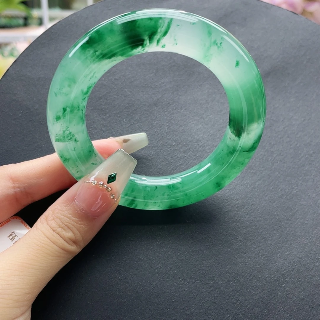 未镶嵌手镯石英质玉51.7