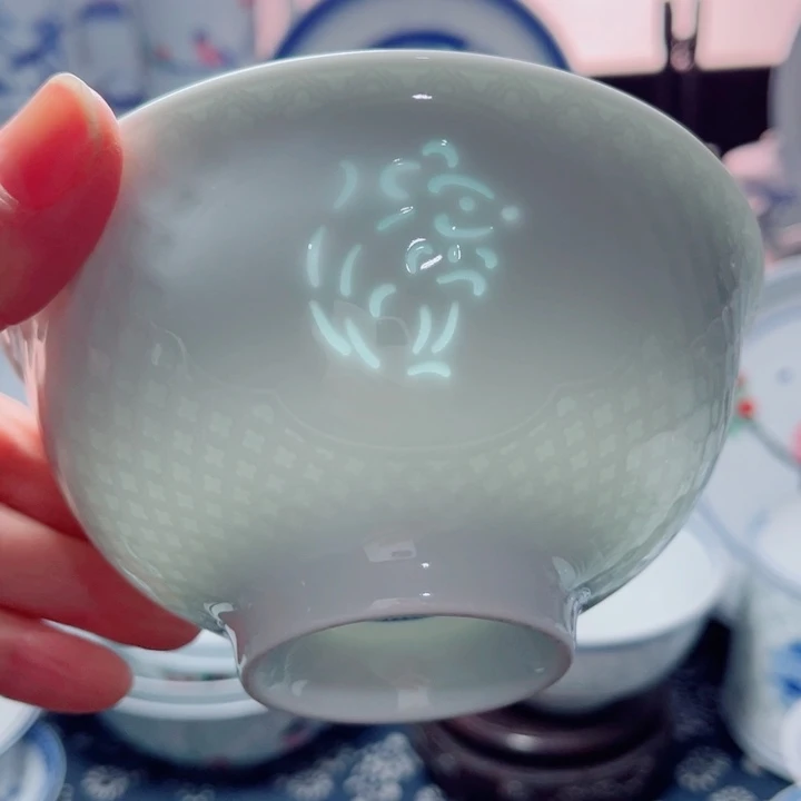 青花玲珑5寸饭碗生肖。鼠