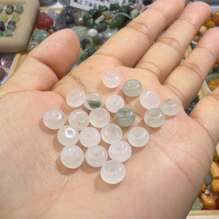 和田玉未镶嵌珠宝半成品