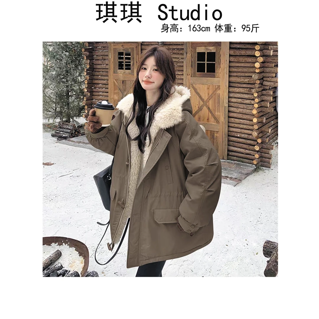 《琪琪家》冬季新款内里加绒轻奢高级感牛角扣大板百搭外套7913-CS