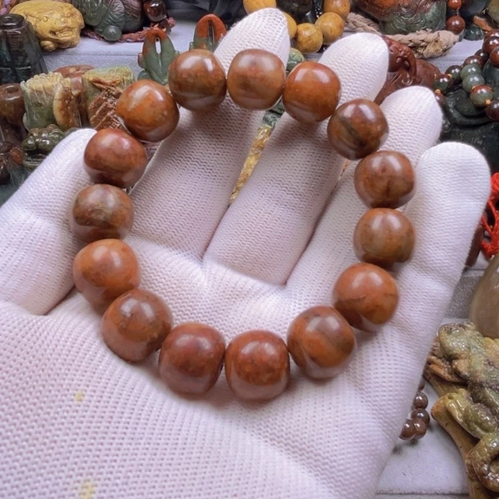 岫岩河磨玉（透闪石质玉）手串未镶嵌花***挖