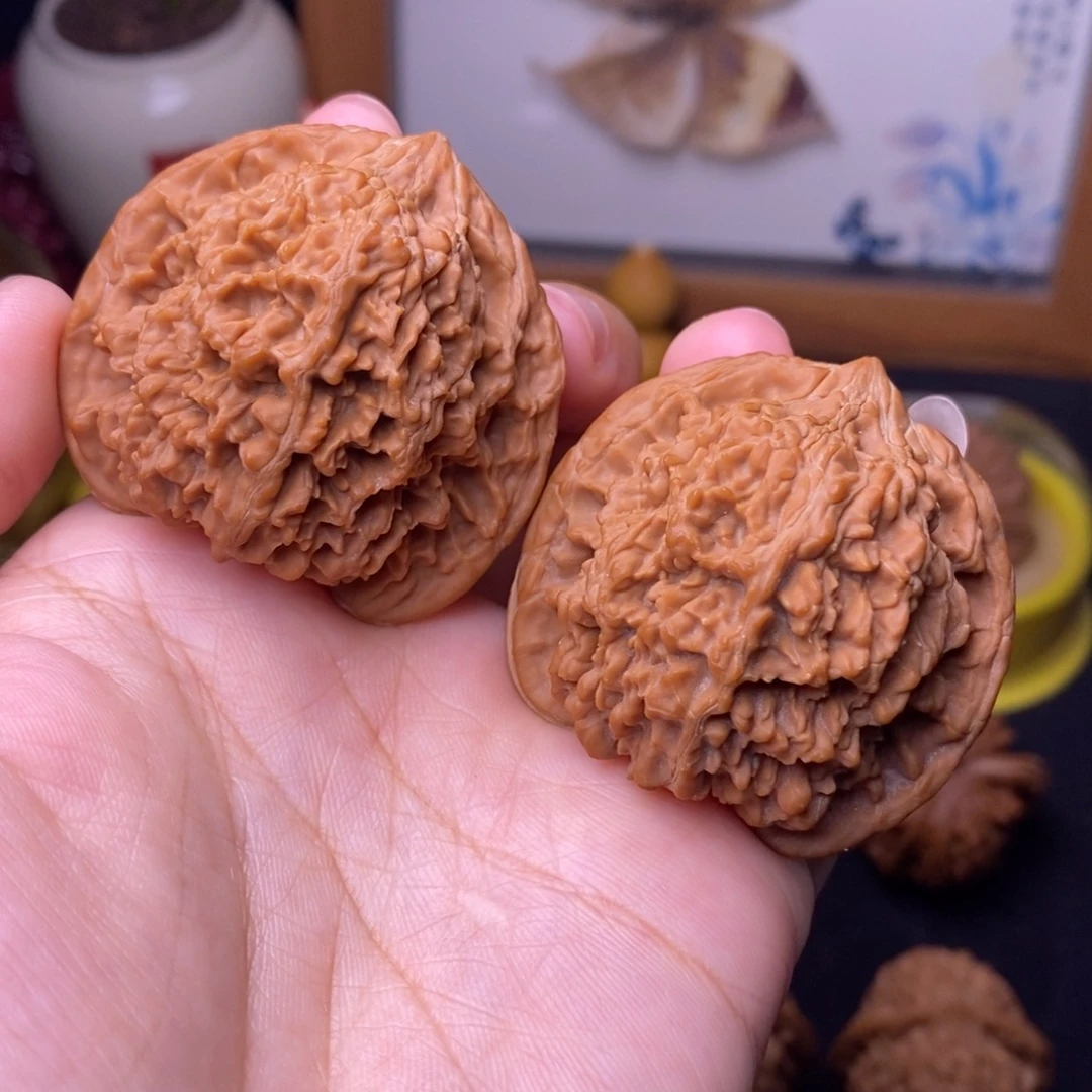 文玩核桃把件43.5满天星