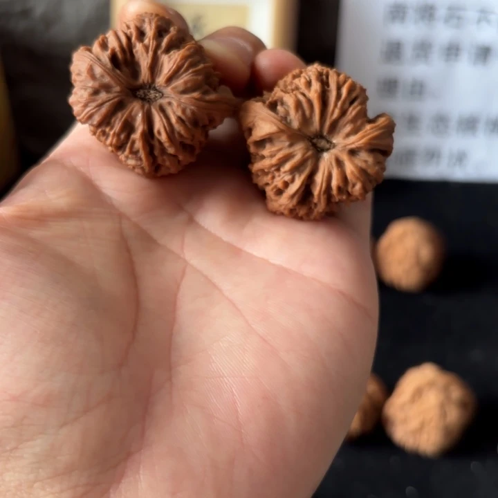 長***༕吊坠文玩核桃留疤南将 色差