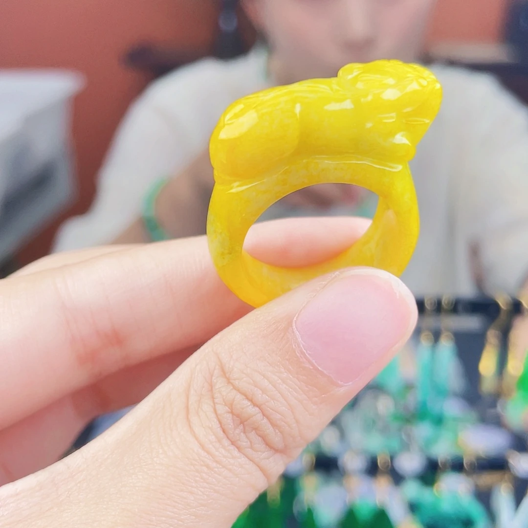 翡翠戒指未镶嵌饰品