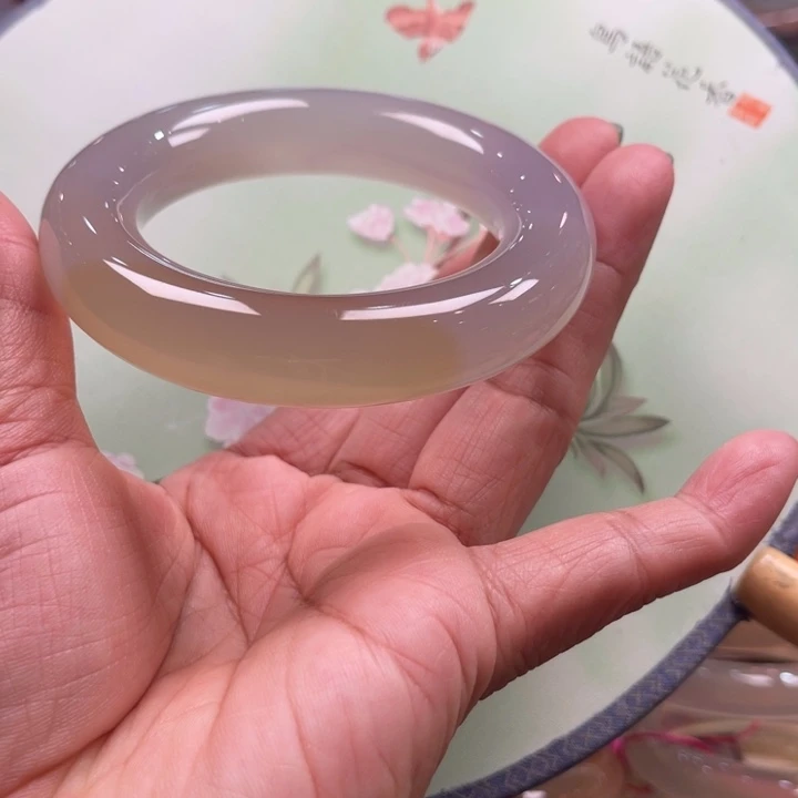 木***酱玛瑙/玉髓未镶嵌手镯