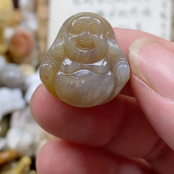 颈饰未镶嵌硅化珊瑚（珊瑚玉）小