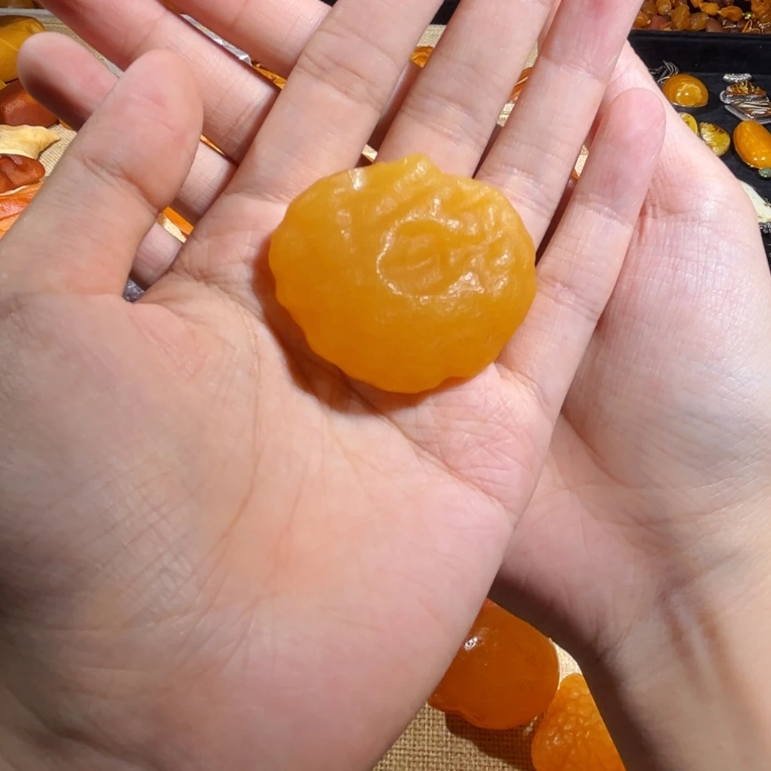 琥珀未镶嵌颈饰蜜蜡海漂如意