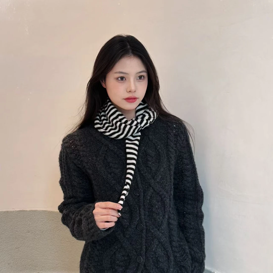【VIINS】条纹三角巾围巾女秋冬针织条纹保暖围脖披肩32
