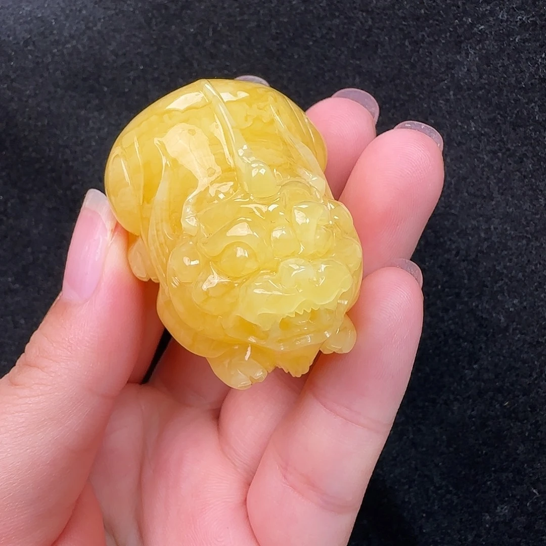 蜜蜡未镶嵌珠宝奇石