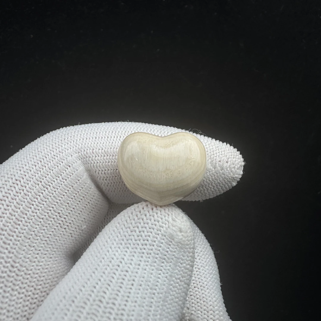 D9454天然猛犸牙爱心19.6*16mm支持鉴定 假一罚四