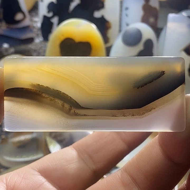 未镶嵌颈饰玛瑙/玉髓啊*