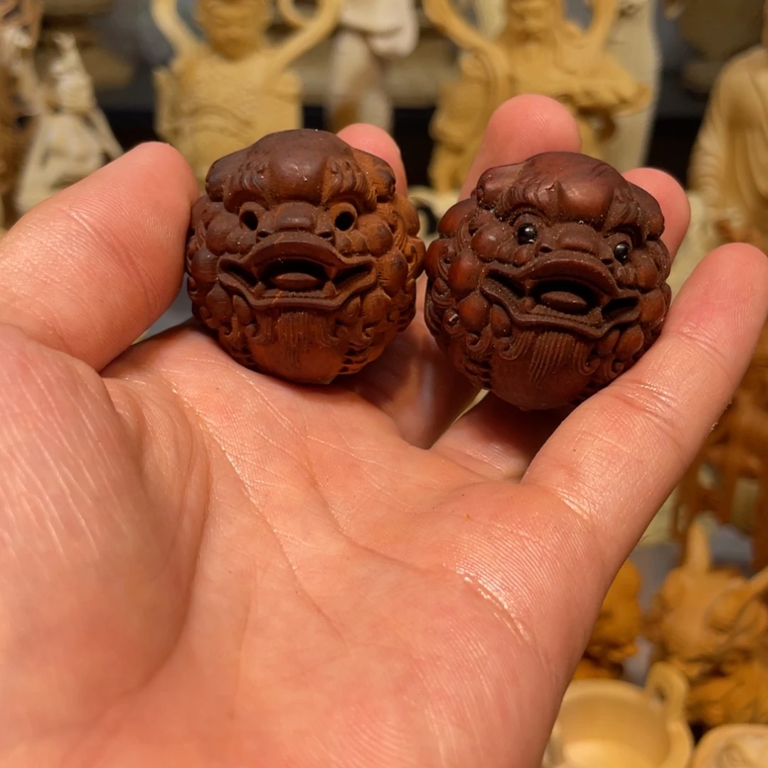 黄杨木小瑕疵貔貅手球一对