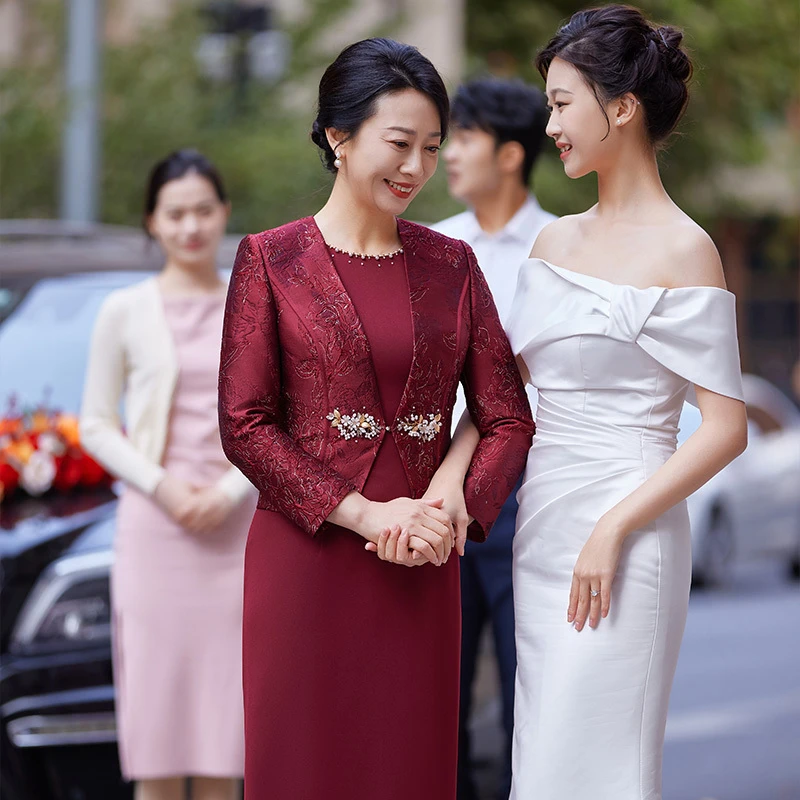 Lucre秋新款喜妈妈中式西装婚礼服套装 气质红色提花连衣裙两件套