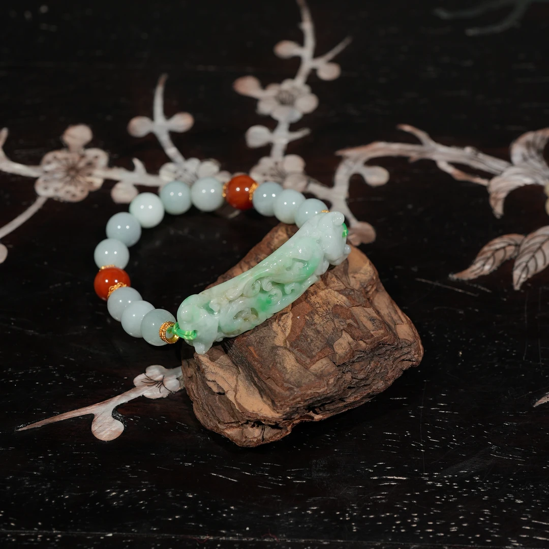 12.26香港王老板-翡翠手链 2y834