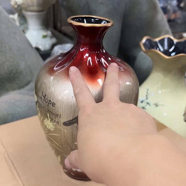 陶瓷瑕。。。。。。。。。。。。。。