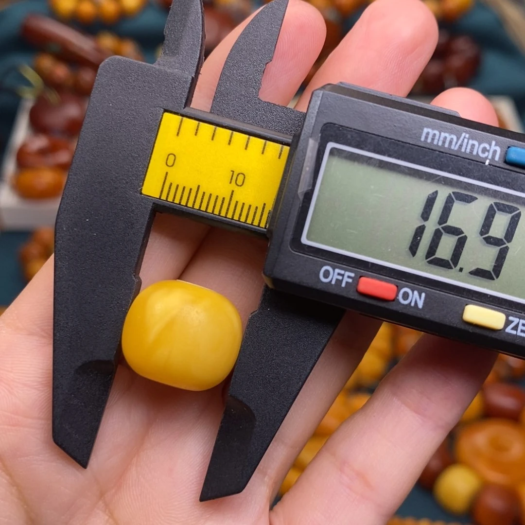 未镶嵌琥珀裸石蜜蜡X